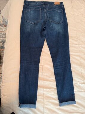 Express Women’s Straight Leg Jeans in Dark Blue Wash